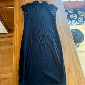 Mikey and Joey Black Short-Sleeve Midi Tee Dress